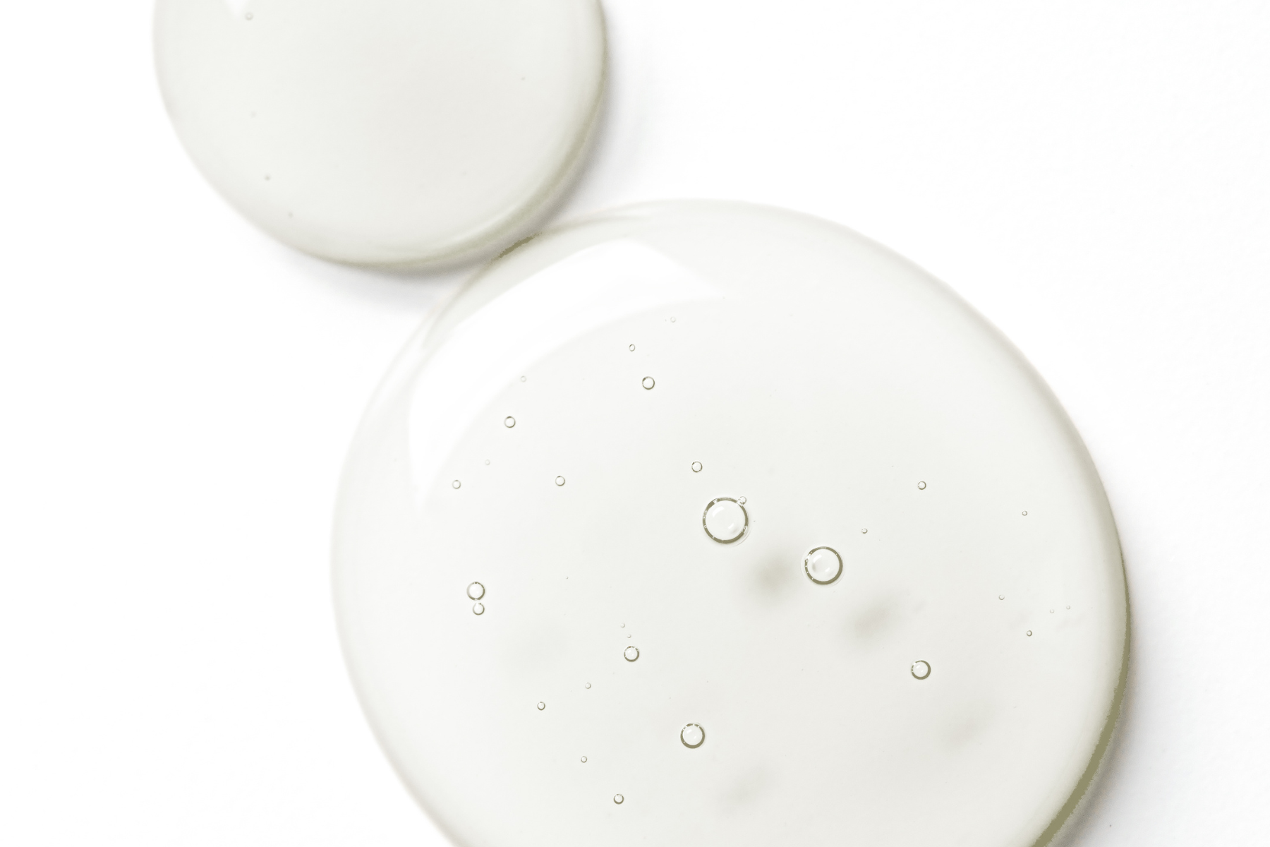 Retinol vs. retinal, two members of the retinoid family